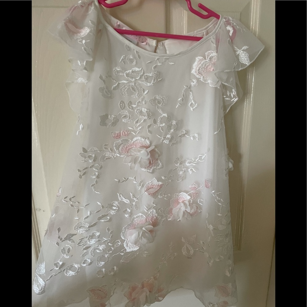 Elegant white girls flutter sleeved dress